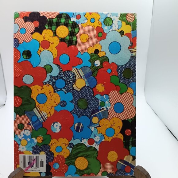 Better Homes & Gardens Patchwork & Quilting Book - Picture 2 of 2